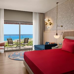 Honeymoon Room